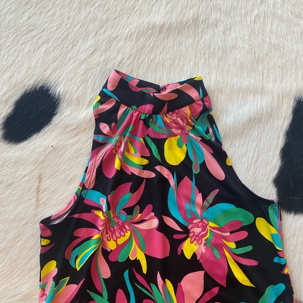 Trina Turk Hana Hou Vibrant Tropical Print Halter Slinky Jersey Dress. - Picture 4 of 11